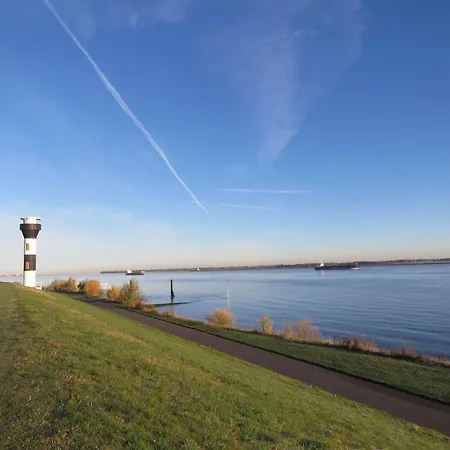 Deichgraf 65 Im Feriend Hollern-Twielenfleth